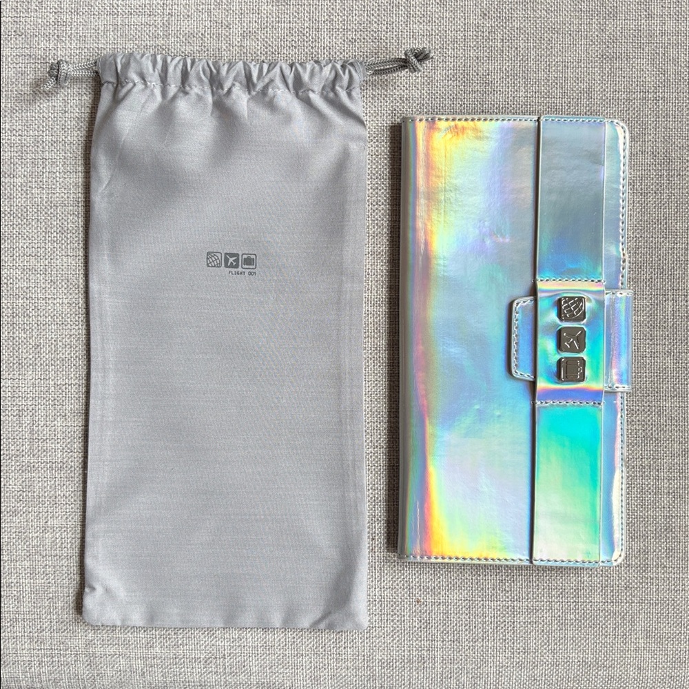 NWOT Flight 001 wallet